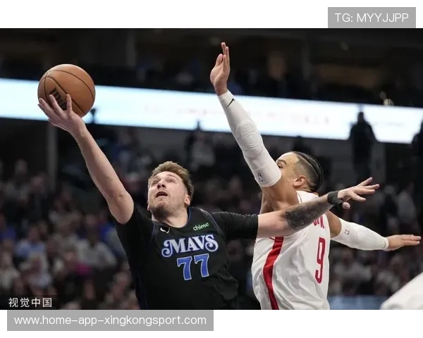 东契奇后仰跳投命中，独行侠在主场掌控节奏